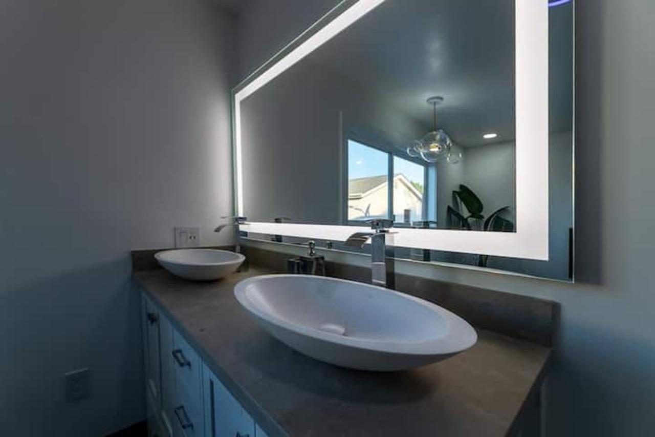 Modern San Pedro Home Los Angeles Exterior photo